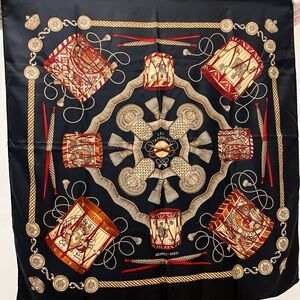 auth HERMES 90 Square Scarf made in France 100% silk